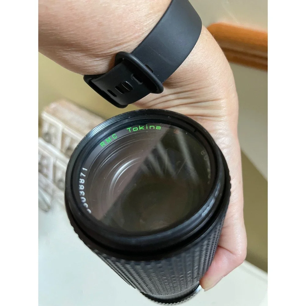 RMC Tokina 80-200mm Made in Japan Telephoto Zoom Lens for Pentax K with Case